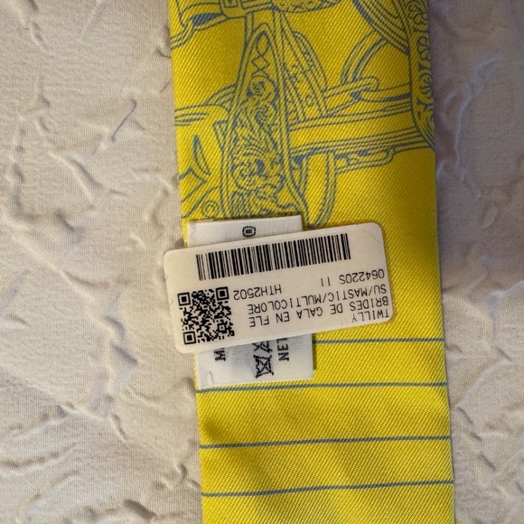 Hermés Silk Scarf - Picture 5 of 5